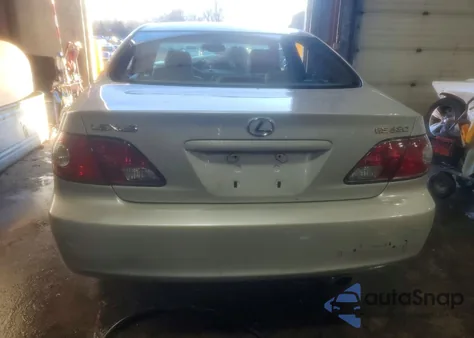 2004 Lexus Es 330 z USA, uszkodzony, nr VIN JTHBA30G845004650